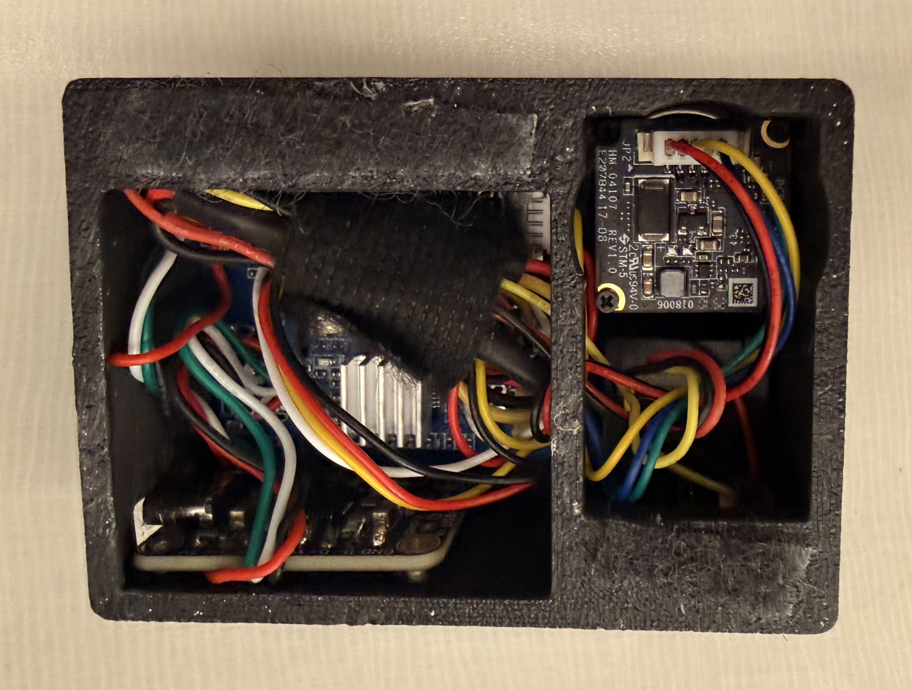 V2 shell interior showing MS2107 ADC boards, CH334F hub, and wiring